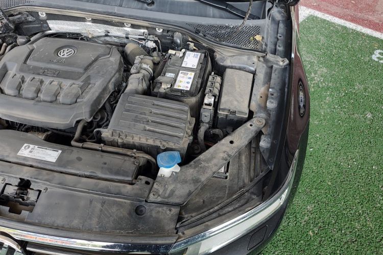 Used Volkswagen Magotan 2019 330TSI DSG Luxury Model China V Standard Engine Bay Left