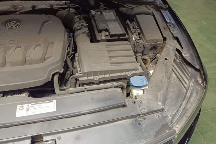 Used Volkswagen Magotan 2019 280TSI DSG Leading Model China V Standard Engine Bay Left