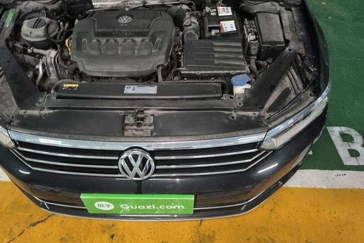 Used Volkswagen Magotan 2019 330TSI DSG Leading Edition China V Standard Engine Bay Left
