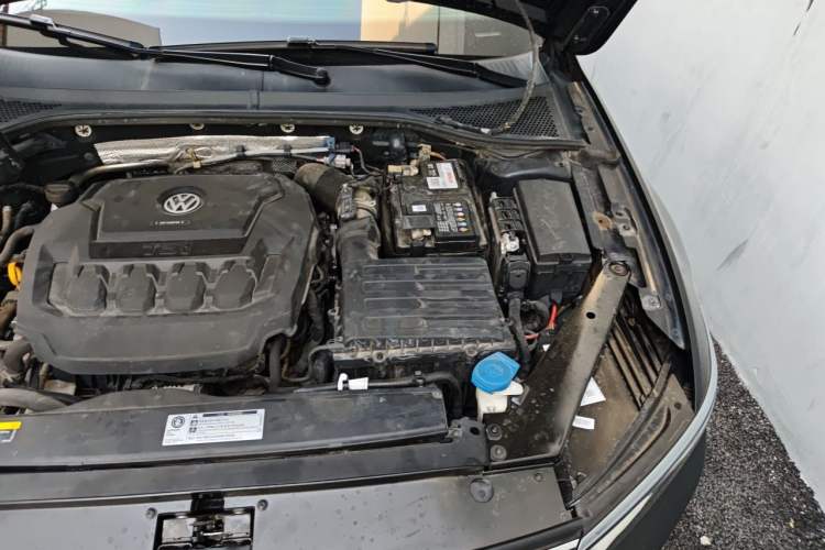 Used Volkswagen Magotan 2019 330TSI DSG Luxury Model China V Standard Engine Bay Left