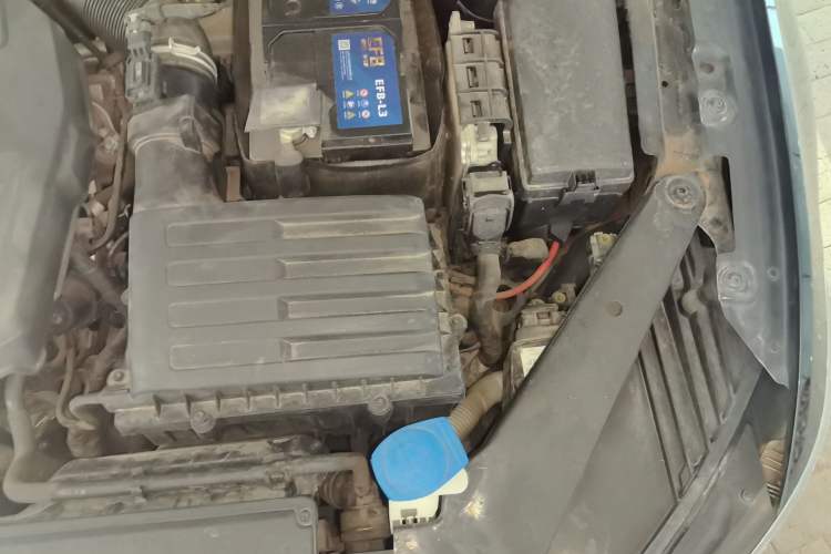 Used Volkswagen Magotan 2019 330TSI DSG Leading Model China VI Standard Engine Bay Left