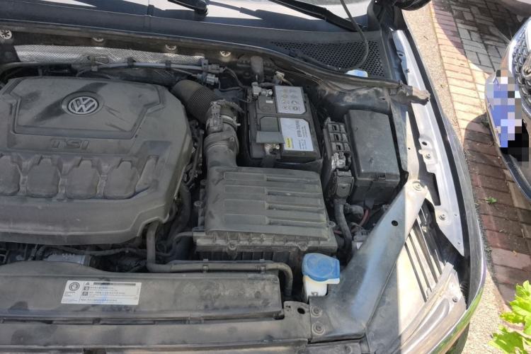 Used Volkswagen Magotan 2019 330TSI DSG Leading Edition China V Standard Engine Bay Left