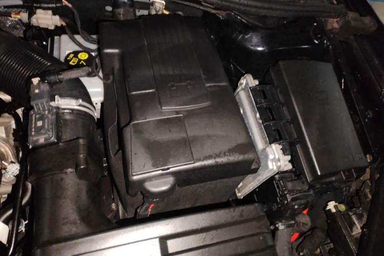 Used Volkswagen Magotan 2019 330TSI DSG Luxury Version China VI Standard Engine Bay Left