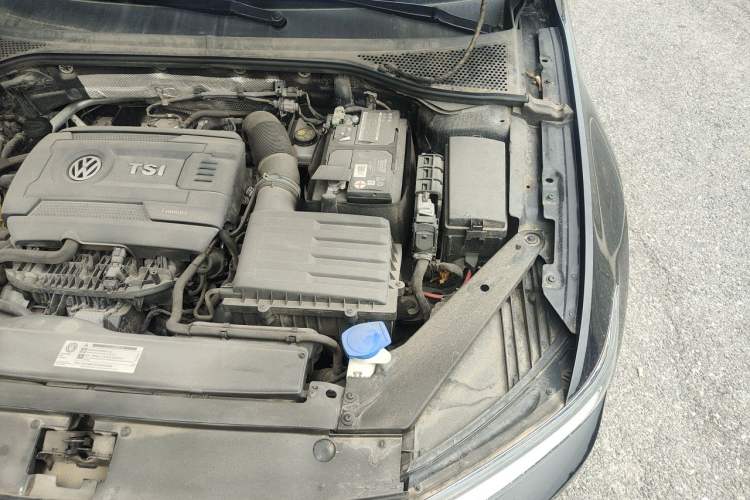 Used Volkswagen Magotan 2019 380TSI DSG Luxury Model China V Standard Engine Bay Left