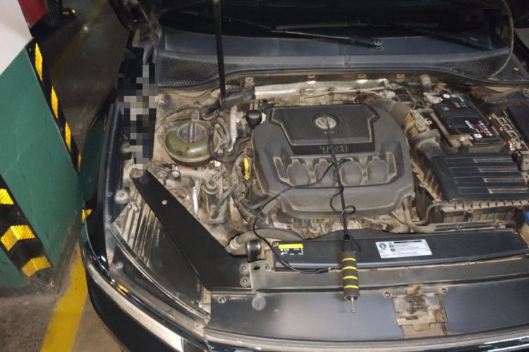 Used Volkswagen Magotan 2019 330TSI DSG Leading Model China VI Standard Engine Bay Right