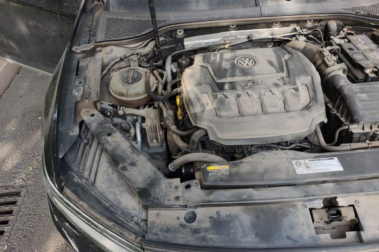 Used Volkswagen Magotan 2019 330TSI DSG Luxury Model China V Standard Engine Bay Right