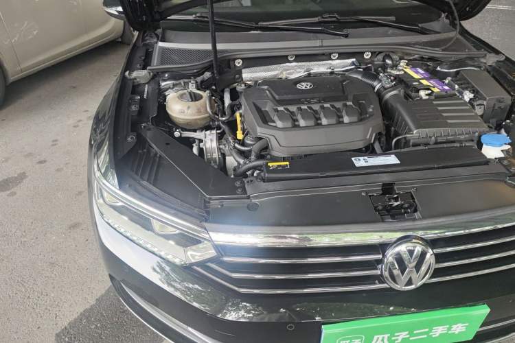 Used Volkswagen Magotan 2019 330TSI DSG Luxury Model China V Standard Engine Bay Right