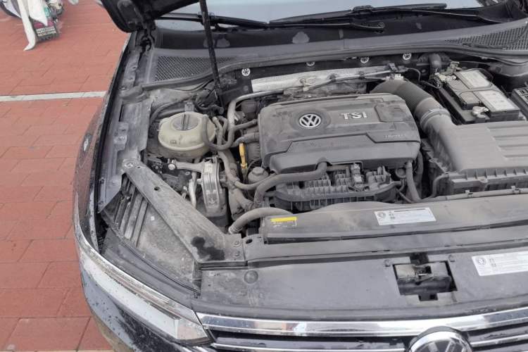 Used Volkswagen Magotan 2019 380TSI DSG Luxury Model China V Standard Engine Bay Right