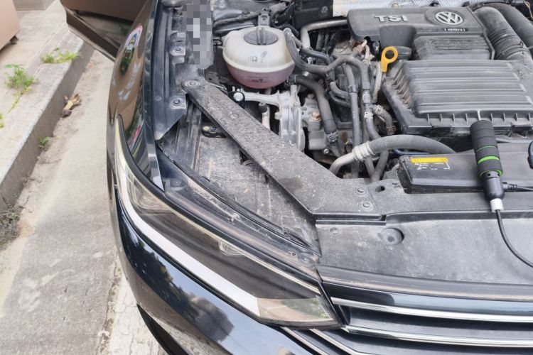 Used Volkswagen Magotan 2019 280TSI DSG Comfort Model China V Standard Engine Bay Right