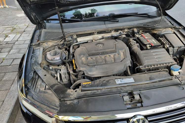 Used Volkswagen Magotan 2019 330TSI DSG Luxury Model China V Standard Engine Bay Right