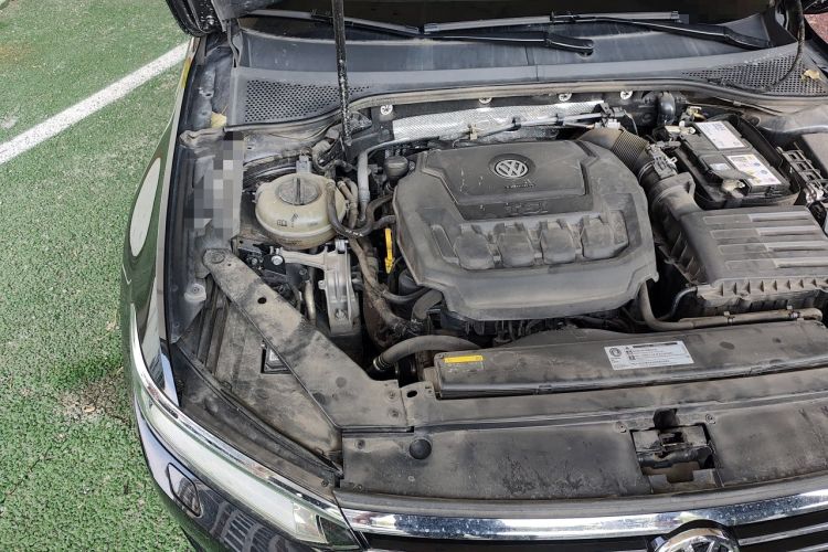 Used Volkswagen Magotan 2019 330TSI DSG Luxury Model China V Standard Engine Bay Right