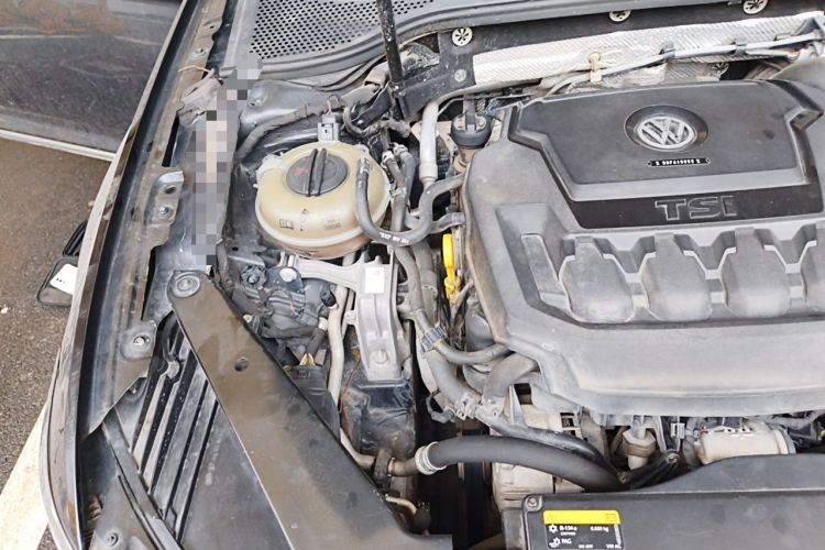 Used Volkswagen Magotan 2019 330TSI DSG Luxury Model China V Standard Engine Bay Right