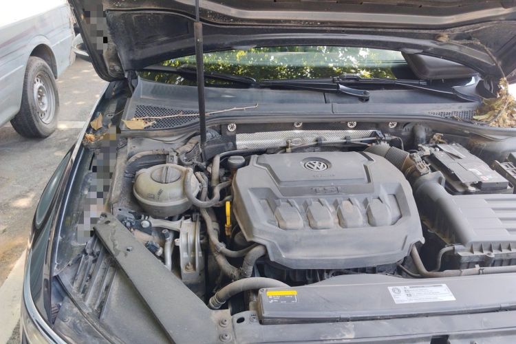 Used Volkswagen Magotan 2019 330TSI DSG Leading Edition China V Standard Engine Bay Right
