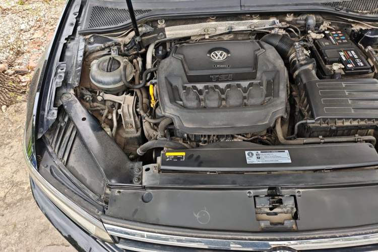 Used Volkswagen Magotan 2019 330TSI DSG Luxury Model China V Standard Engine Bay Right