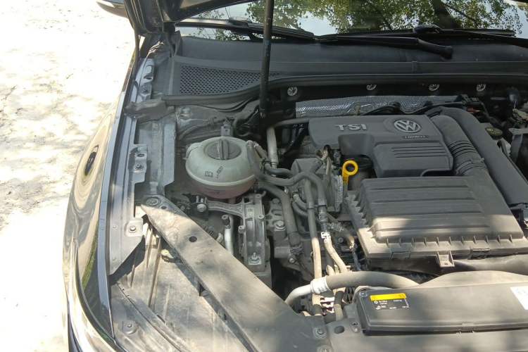 Used Volkswagen Magotan 2019 280TSI DSG Leading Model China V Standard Engine Bay Right