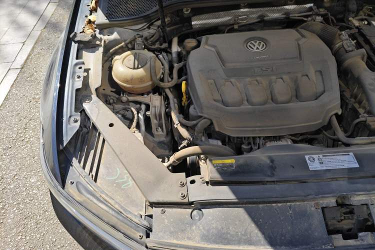Used Volkswagen Magotan 2019 330TSI DSG Luxury Model China V Standard Engine Bay Right