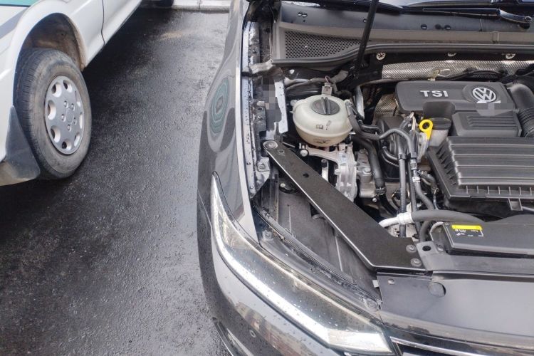 Used Volkswagen Magotan 2019 280TSI DSG Comfort Model China V Standard Engine Bay Right