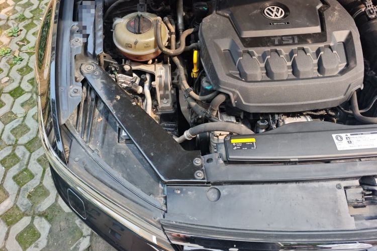 Used Volkswagen Magotan 2019 330TSI DSG Luxury Model China V Standard Engine Bay Right