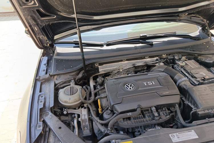 Used Volkswagen Magotan 2019 380TSI DSG Luxury Model China V Standard Engine Bay Right