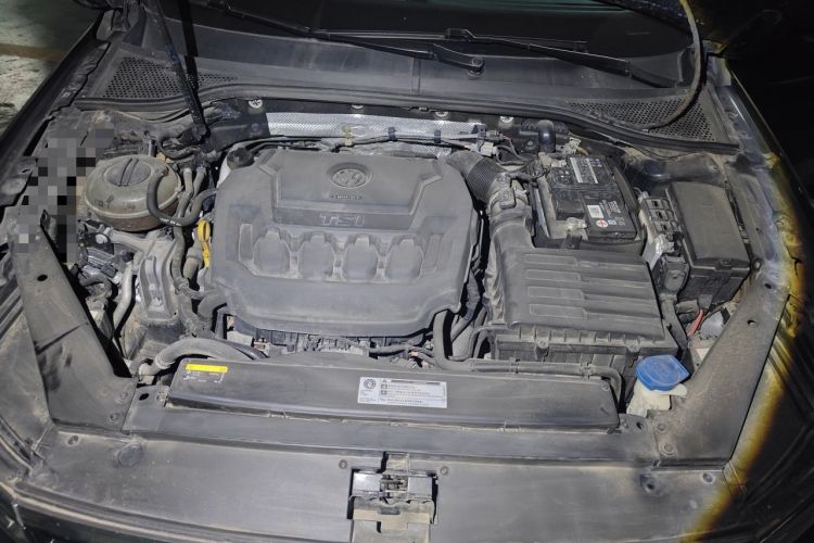 Used Volkswagen Magotan 2019 330TSI DSG Luxury Model China V Standard Engine Bay