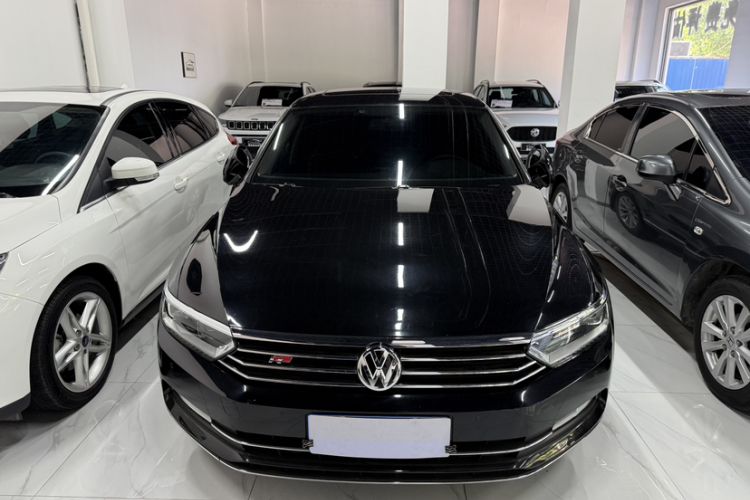 Used Volkswagen Magotan 2019 330TSI DSG Leading Model China VI Standard Exterior 1