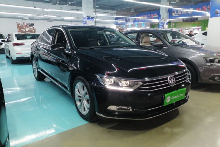 Used Volkswagen Magotan 2019 330TSI DSG Luxury Model China V Standard Exterior 1
