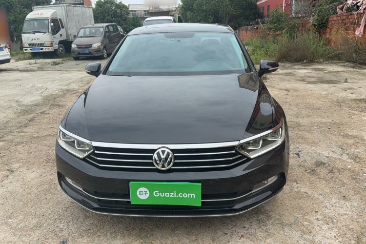 Used Volkswagen Magotan 2019 330TSI DSG Leading Model China VI Standard Exterior 1