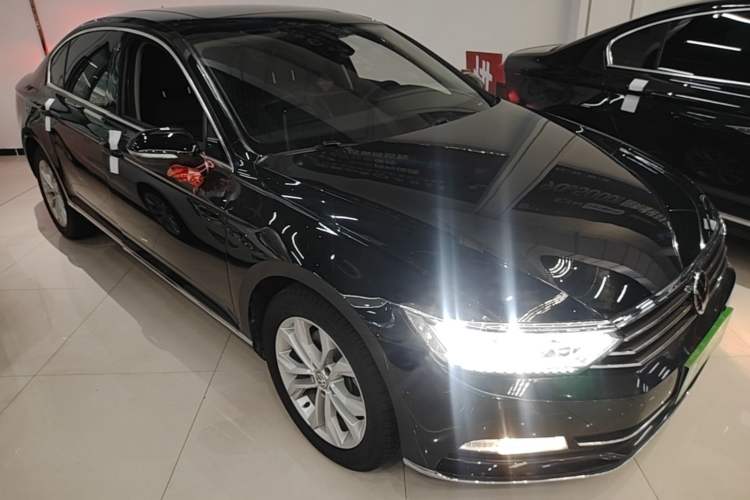Used Volkswagen Magotan 2019 330TSI DSG Luxury Model China V Standard Exterior 1