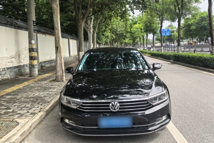 Used Volkswagen Magotan 2019 330TSI DSG Luxury Version China VI Standard Exterior 1