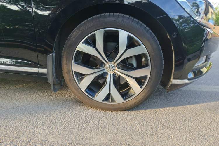 Used Volkswagen Magotan 2019 330TSI DSG Luxury Model China V Standard Exterior 1