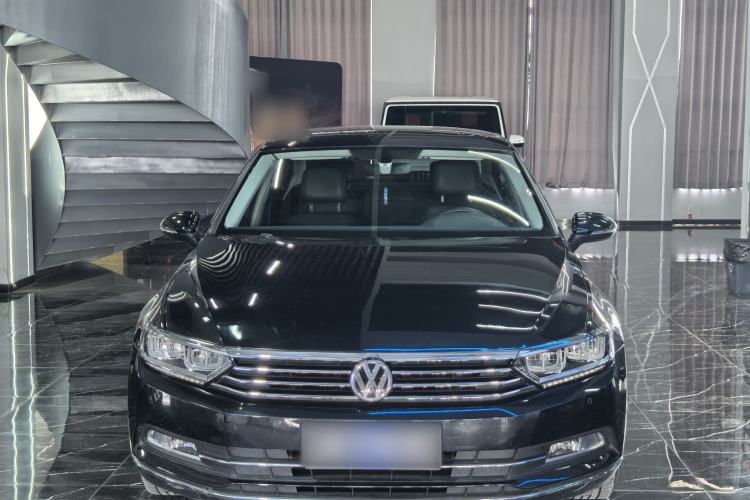 Used Volkswagen Magotan 2019 330TSI DSG Luxury Version China VI Standard Exterior 1