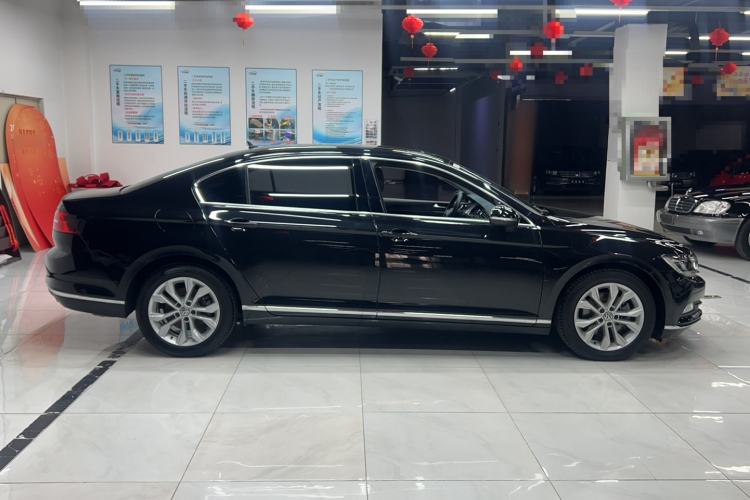 Used Volkswagen Magotan 2019 330TSI DSG Luxury Model China V Standard Exterior 1