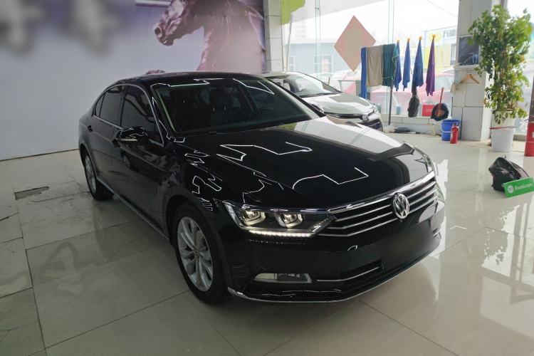 Used Volkswagen Magotan 2019 330TSI DSG Luxury Model China V Standard Exterior 1