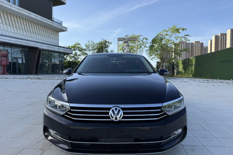 Used Volkswagen Magotan 2019 330TSI DSG Luxury Model China V Standard Exterior 1