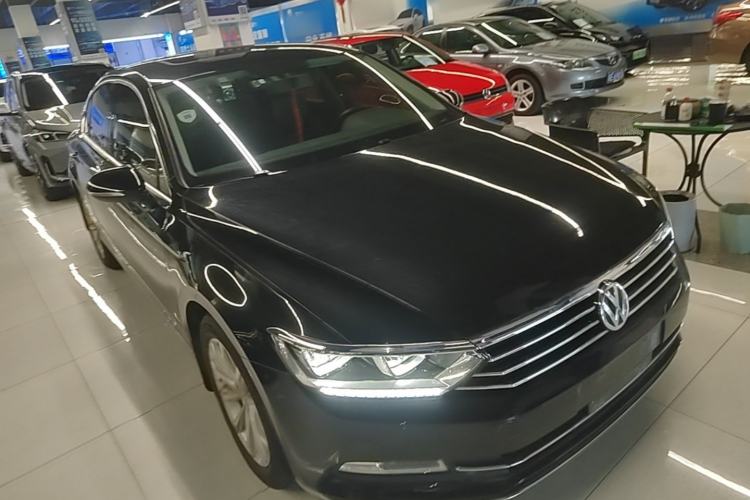 Used Volkswagen Magotan 2019 330TSI DSG Leading Edition China V Standard Exterior 1