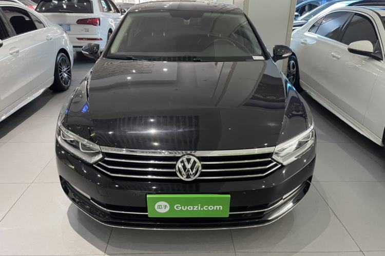 Used Volkswagen Magotan 2019 330TSI DSG Luxury Model China V Standard Exterior 1