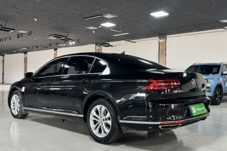 Used Volkswagen Magotan 2019 330TSI DSG Luxury Model China V Standard Exterior 1