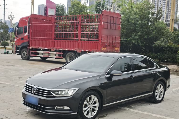 Used Volkswagen Magotan 2019 330TSI DSG Luxury Model China V Standard Exterior 1
