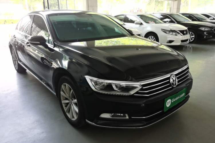 Used Volkswagen Magotan 2019 330TSI DSG Leading Model China VI Standard Exterior 1