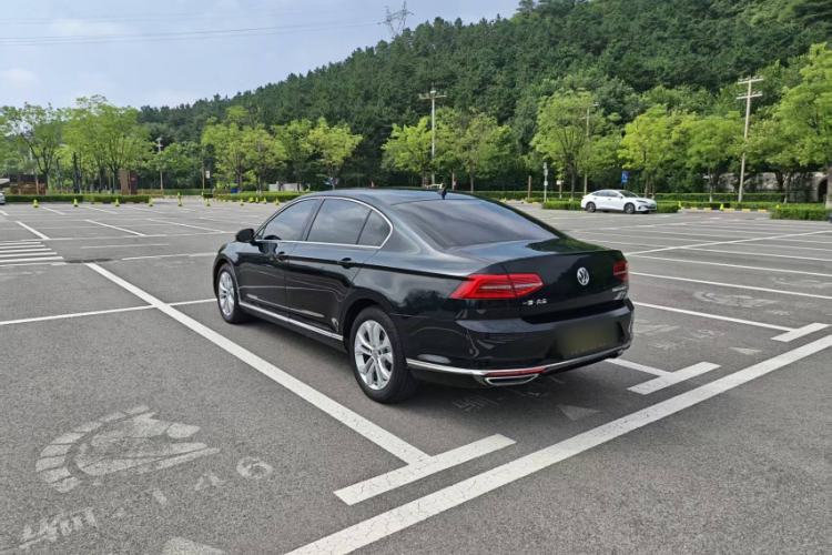 Used Volkswagen Magotan 2019 330TSI DSG Luxury Version China VI Standard Exterior 1