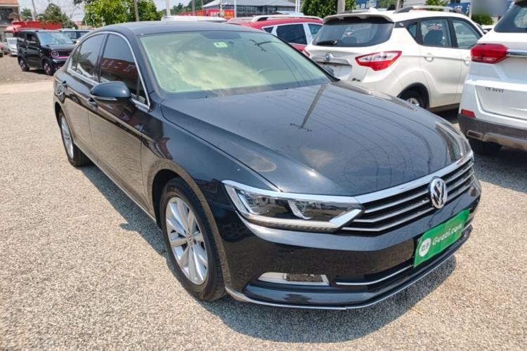 Used Volkswagen Magotan 2019 330TSI DSG Leading Model China VI Standard Exterior 1