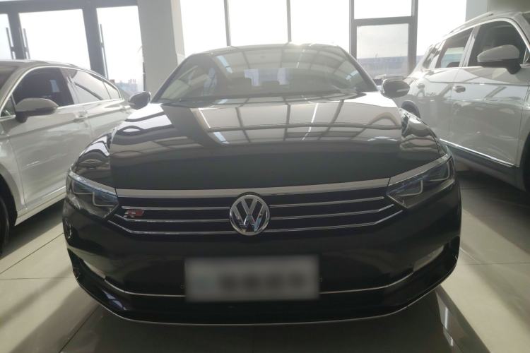 Used Volkswagen Magotan 2019 330TSI DSG Leading Edition China V Standard Exterior 1