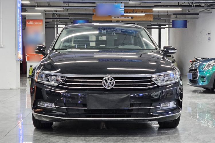 Used Volkswagen Magotan 2019 330TSI DSG Luxury Model China V Standard Exterior 2