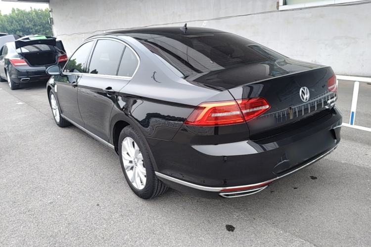 Used Volkswagen Magotan 2019 330TSI DSG Luxury Model China V Standard Exterior 2