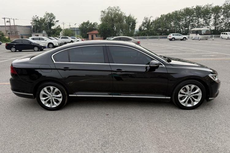 Used Volkswagen Magotan 2019 330TSI DSG Luxury Version China VI Standard Exterior 2