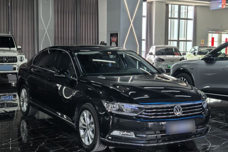 Used Volkswagen Magotan 2019 330TSI DSG Luxury Version China VI Standard Exterior 2