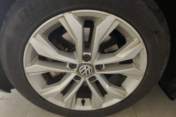 Used Volkswagen Magotan 2019 330TSI DSG Luxury Version China VI Standard Exterior 2