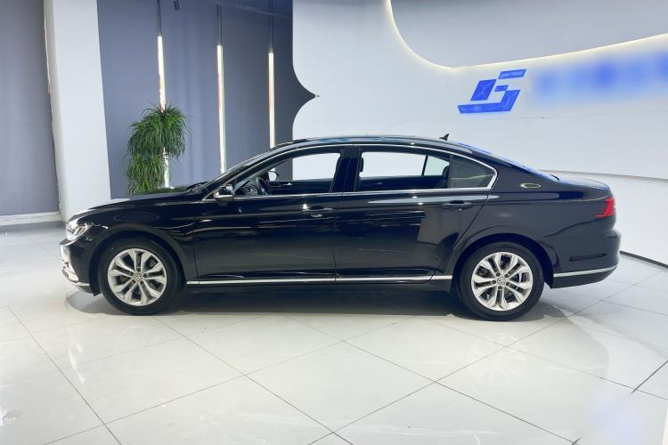 Used Volkswagen Magotan 2019 330TSI DSG Luxury Version China VI Standard Exterior 2