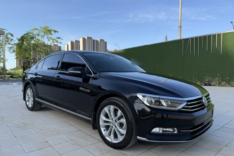 Used Volkswagen Magotan 2019 330TSI DSG Luxury Model China V Standard Exterior 2
