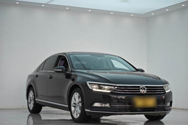 Used Volkswagen Magotan 2019 330TSI DSG Luxury Model China V Standard Exterior 2